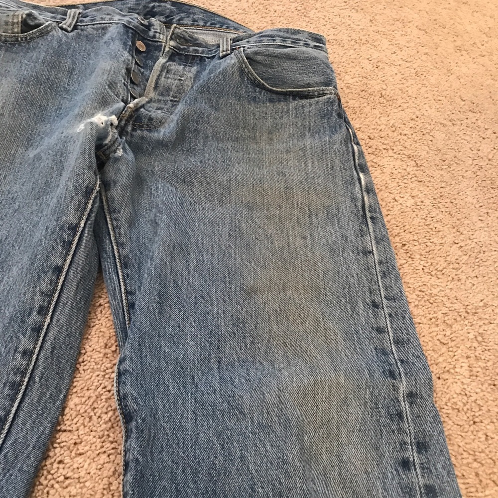 Levi’s Button Fly 501 Jeans - Picture 2 of 11